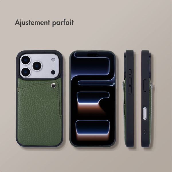 Selencia Coque Riva avec porte-cartes Apple iPhone 17 Pro - Sage Green