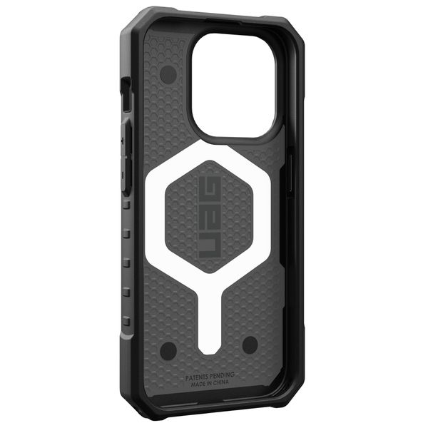 UAG Coque Pathfinder iPhone 15 Pro - Geo Camo