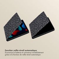 Selencia Coque tablette Sabi avec imprimé léopard Apple iPad 9 (2021) 10.2 pouces / iPad 8 (2020) 10.2 pouces / iPad 7 (2019) 10.2 pouces - Midnight Black