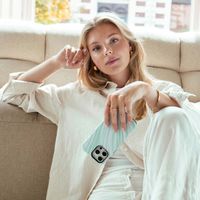 Selencia Coque arrière Vivid Samsung Galaxy S23 - Nature Grayed Jade