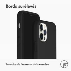 Accezz Coque Liquid Silicone Apple iPhone 12 (Pro) - Noir