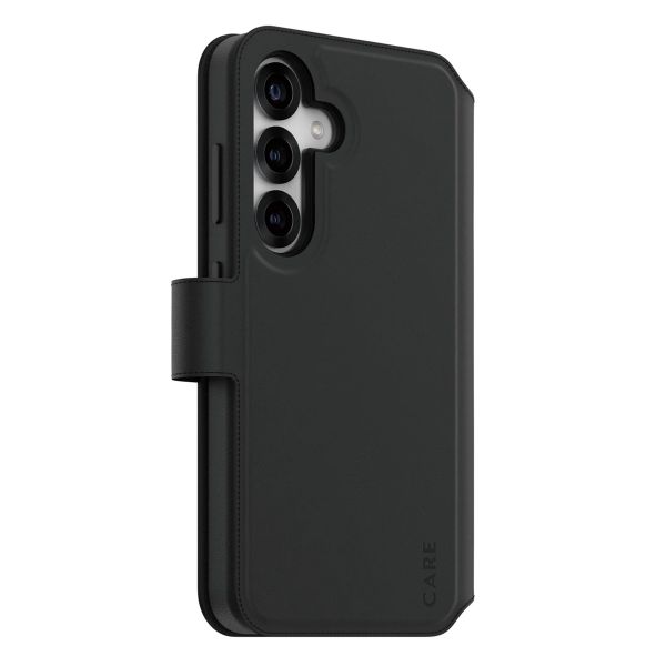 CARE by PanzerGlass Étui de télephone portefeuille Tango 2 en 1 avec MagSafe Samsung Galaxy S25 - Black