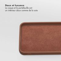 Selencia Étui portefeuille amovible Olyn avec MagSafe Samsung Galaxy S24 FE - Marron