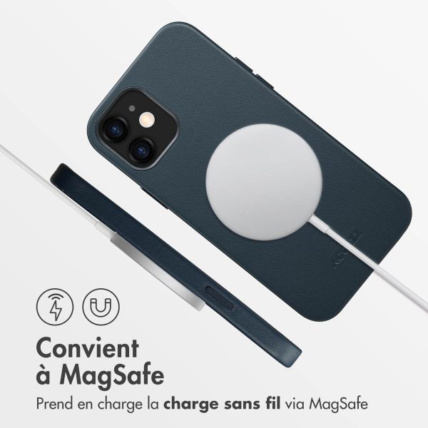 Accezz Coque arrière en cuir avec MagSafe Apple iPhone 12 (Pro) - Nightfall Blue