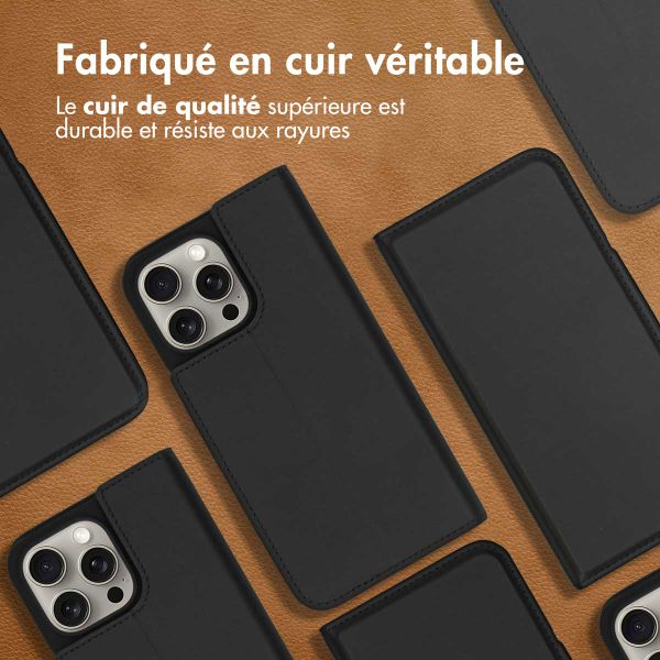 Accezz Étui de télephone Slim Folio en cuir de qualité supérieure Apple iPhone 15 Pro Max - Noir