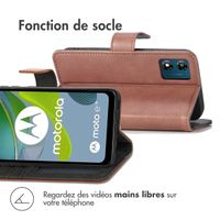 imoshion Étui de téléphone portefeuille Luxe Motorola Moto E13 - Brun