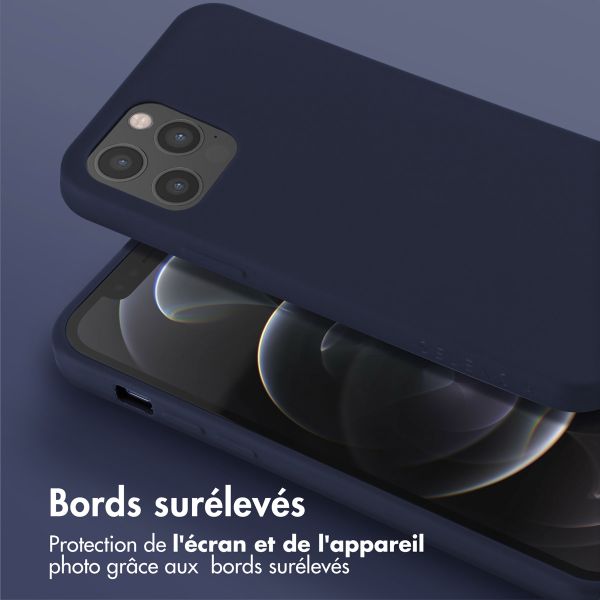Selencia Coque silicone avec cordon amovible Apple iPhone 12 (Pro) - Bleu foncé