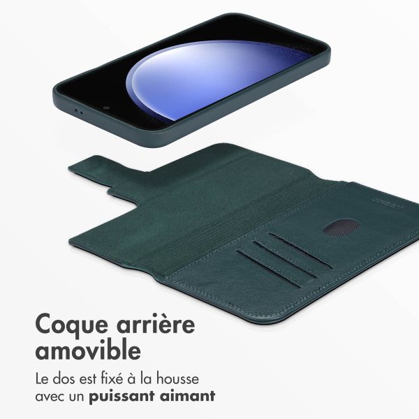 Accezz Étui de téléphone portefeuille en cuir 2-en-1 avec MagSafe Samsung Galaxy S23 FE - Cedar Green