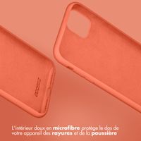 Accezz Coque Liquid Silicone iPhone 11 - Nectarine