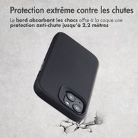 Accezz Coque Tough avec MagSafe Apple iPhone 13 - Noir