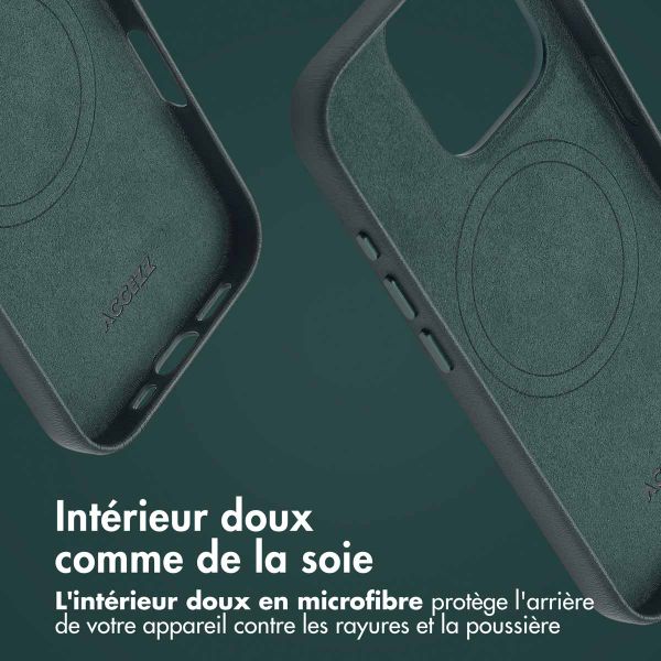 Accezz Coque arrière en cuir avec MagSafe iPhone 16 Pro - Cedar Green