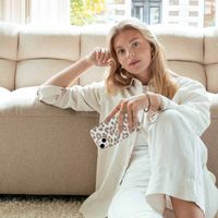 Selencia Coque Sabi imprimé panthère avec MagSafe Apple iPhone 15 Pro Max - Soft Ivory