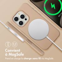 imoshion Coque arrière Color avec cordon amovible et MagSafe Apple iPhone 15 Pro - Nude