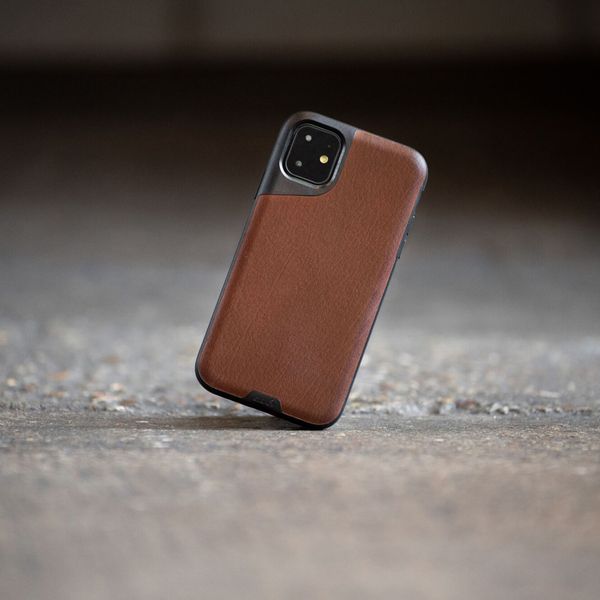 Mous Coque Contour iPhone 11 - Brun