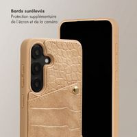 Selencia Coque de télephone Nova Croco avec cordon et porte-cartes Samsung Galaxy S25 / S24 - Toasted Almond