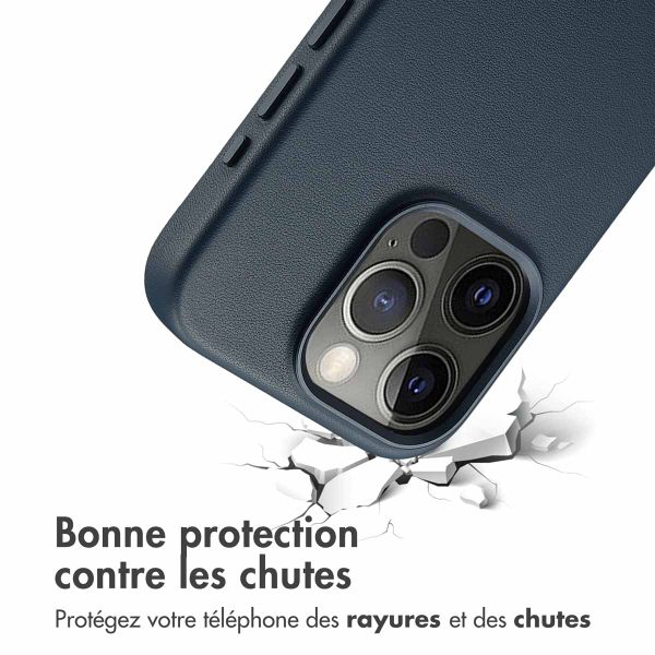 Accezz Coque arrière en cuir avec MagSafe iPhone 15 Pro - Nightfall Blue