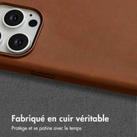 Accezz Coque MagSafe en cuir vintage Apple iPhone 15 Pro Max - Tabacco Cognac