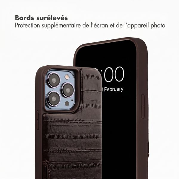Selencia Nova coque arrière en cuir véritable avec porte-cartes Apple iPhone 13 Pro - Dark Chocolate
