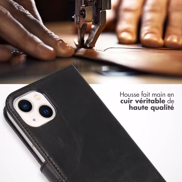 Selencia Étui portefeuille en cuir véritable Apple iPhone 13 - Noir