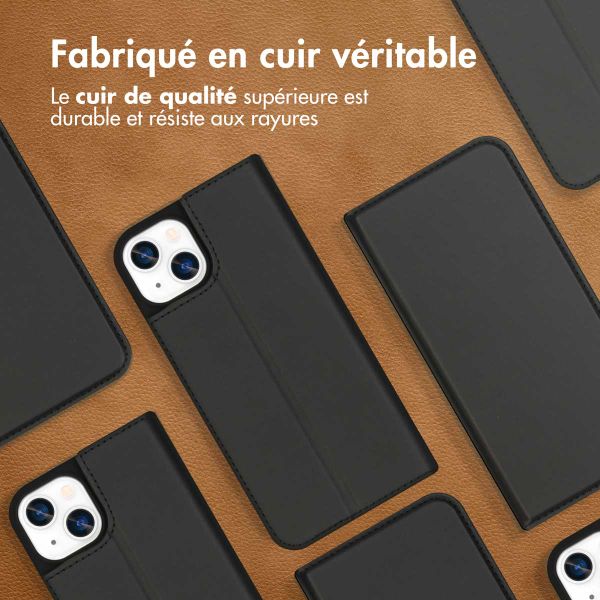 Accezz Étui de téléphone Slim Folio en cuir de qualité supérieure iPhone 13 - Noir