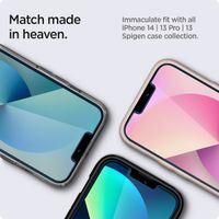 Spigen EZ Fit Glas.tR avec plateau d'installation - 1 pack Apple iPhone 13 / 13 Pro / 14 / 16e