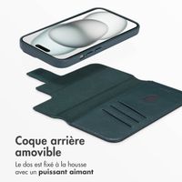 Accezz Étui de téléphone portefeuille en cuir 2-en-1 avec MagSafe iPhone 15 - Cedar Green