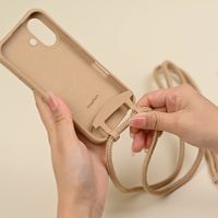 imoshion Coque arrière Color avec cordon amovible et MagSafe Apple iPhone 15 - Nude