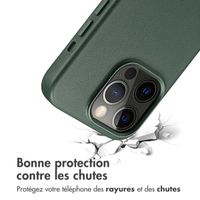 Accezz Coque arrière en cuir avec MagSafe Apple iPhone 13 Pro - Cedar Green