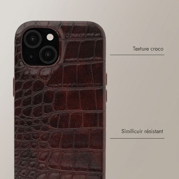 Selencia Coque arrière Croco avec MagSafe Apple iPhone 15 - Choco Brown