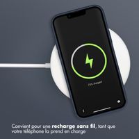 Accezz Coque Liquid Silicone Apple iPhone 12 (Pro) - Bleu foncé