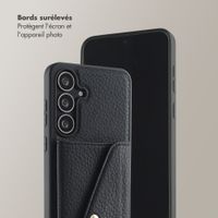 Selencia Coque de télephone Sera avec cordon et porte-cartes enveloppe Samsung Galaxy S25 FE - Noir