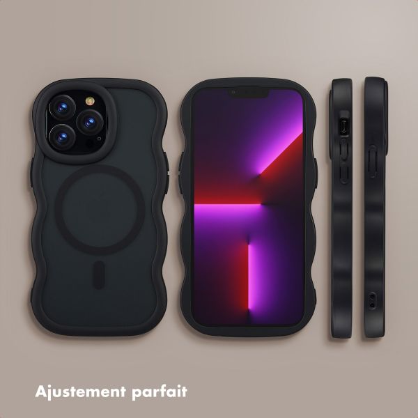Selencia Coque arrière Wavy avec MagSafe Apple iPhone 13 Pro - Noir