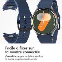 imoshion Bracelet Wave en silicone Samsung Galaxy Watch 4 / 5 / 6 / 7 / FE (20 mm) - Bleu foncé