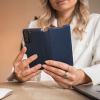 Accezz Étui de télephone Xtreme Wallet Apple iPhone 14 Plus - Bleu foncé