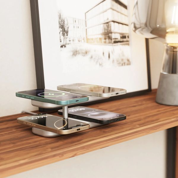Zens Quattro Wireless Charger Pro 4 - Station de charge sans fil - Compatible Qi2 et MagSafe - Blanc