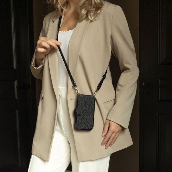 Selencia Étui Riva avec MagSafe et cordon de téléphone Samsung Galaxy S25 Ultra - Noir