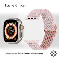 imoshion Bande élastique en nylon Apple Watch Series 1 á 10 / SE / Ultra (2) (44/45/46/49 mm) - Rose