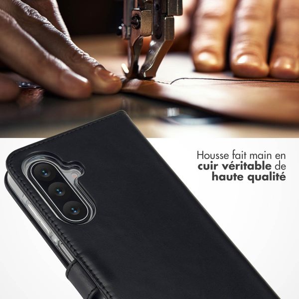 Selencia Étui portefeuille en cuir véritable Samsung Galaxy A17 - Noir