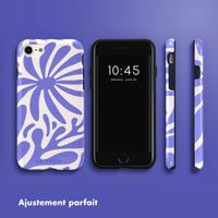 Selencia Coque arrière Vivid Apple iPhone SE (2022 / 2020) / 8 / 7 / 6(s) - Modern Bloom Sapphire Blue