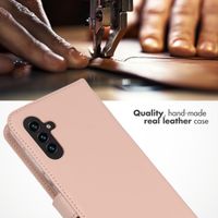 Selencia Étui portefeuille en cuir véritable Samsung Galaxy A13 (5G) / A04s - Dusty Pink