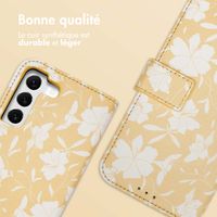 imoshion Étui de télephone portefeuille Design Samsung Galaxy S22 - Yellow Flowers