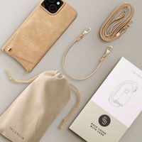 Selencia Coque de télephone Nova Croco avec cordon et porte-cartes Apple iPhone 15 - Toasted Almond
