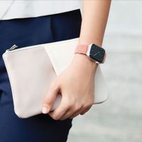 Uniq Bracelet tressé Aspen Apple Watch Series 1 t/m 11 / SE / Ultra (44/45/46/49 mm) - Grapefruit Pink