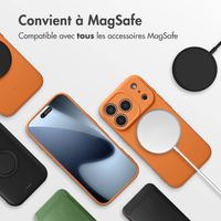 imoshion Coque Couleur avec MagSafe Apple iPhone 17 Pro - Neon Orange