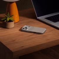 Beats Coque robuste avec MagSafe et contrôle de caméra Apple iPhone 17 Pro Max - Alpine Gray