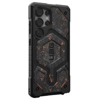 UAG Coque arrière Monarch Pro Samsung Galaxy S25 Ultra - Forged Carbon