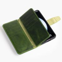 Wachikopa Étui de téléphone portefeuille Multi Wallet Samsung Galaxy S23 - Forest Green