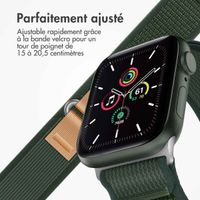 imoshion Bracelet Trail en nylon Apple Watch Series 1 t/m 9 / SE (38/40/41 mm) | Series 10 / 11 (42 mm) - Legergroen