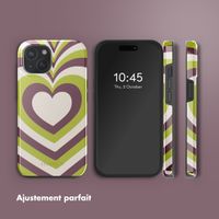 Selencia Coque arrière Vivid Tough avec MagSafe iPhone 15 - Double Hearts Plum Fern