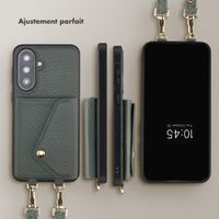 Selencia Coque de télephone Sera avec cordon et porte-cartes enveloppe Samsung Galaxy A37 (5G) - Sage Green